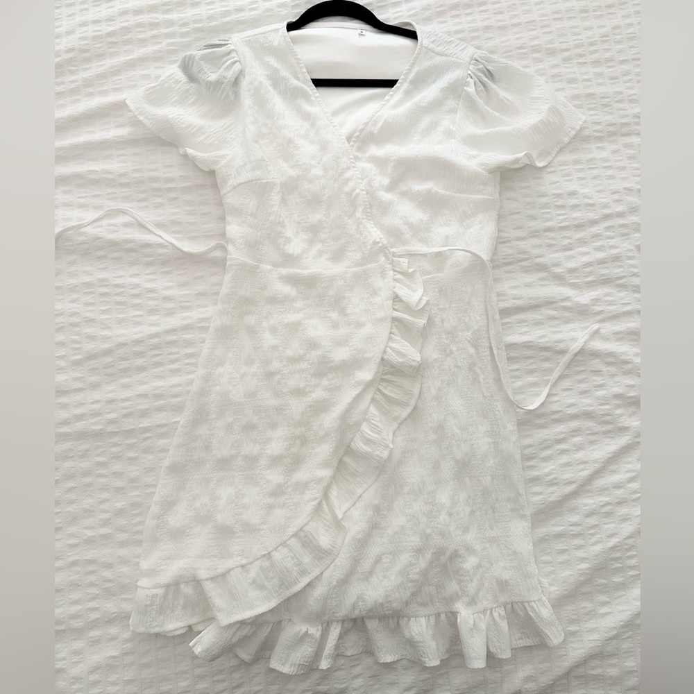 White Wrap Dress with Bottom Ruffle, size S
